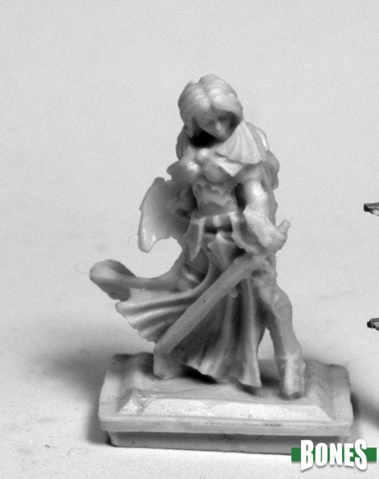 NAZEERA BLOODRAVEN
HALF-ELF FIGHTER
