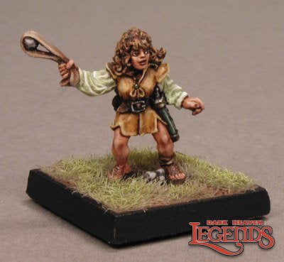 TRISSA CLOVERHILL HALFLING ROGUE